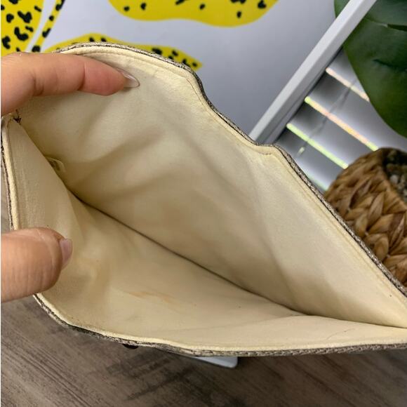 Michael Kors Metallic Broze Ipad Tablet Sleeve Slim - Picture 3 of 9